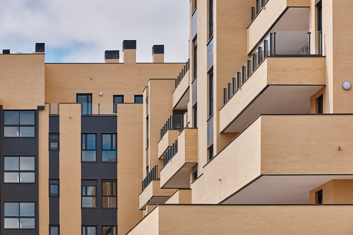 ศตวรรษที่ 21: โรงแรมยุคดิจิทัลและไลฟ์สไตล์ - Diya Hotel Srinakarin โรงแรมใกล้สนามบินสุวรรณภูมิ. ที่พักใกล้สุวรรณภูมิ 