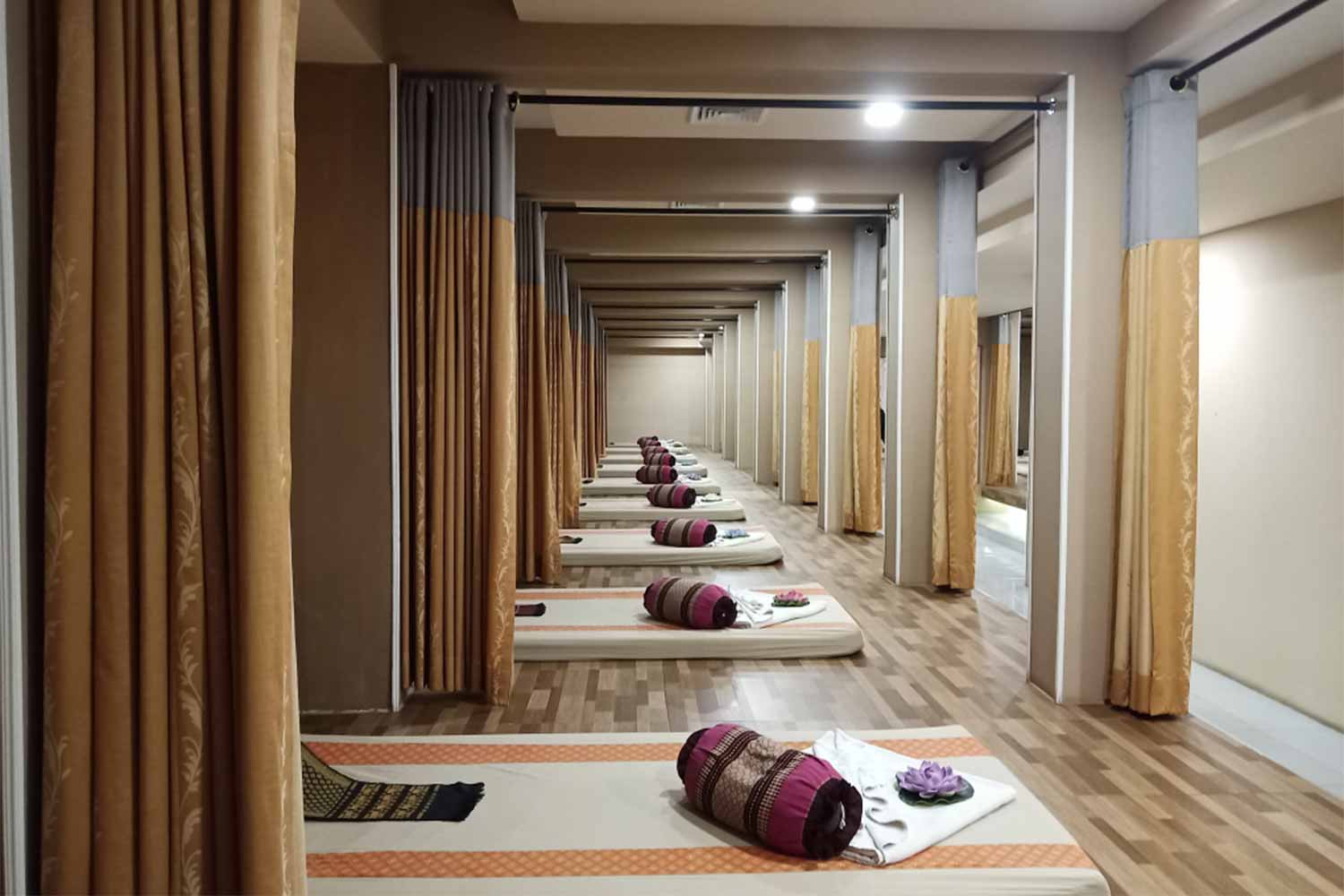 3. Healthcare and spa Srinakarin - Diya Hotel Srinakarin โรงแรมใกล้สนามบินสุวรรณภูมิ. ที่พักใกล้สุวรรณภูมิ 