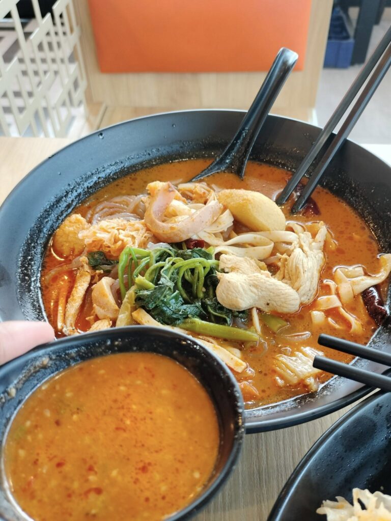 เทียนถังหม่าล่า ร้านฮาลาลใกล้โรงแรมแรม DIYA